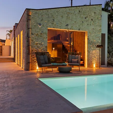 Casa Suleima Design Indoor Wellness & Infinitypool * Salemi